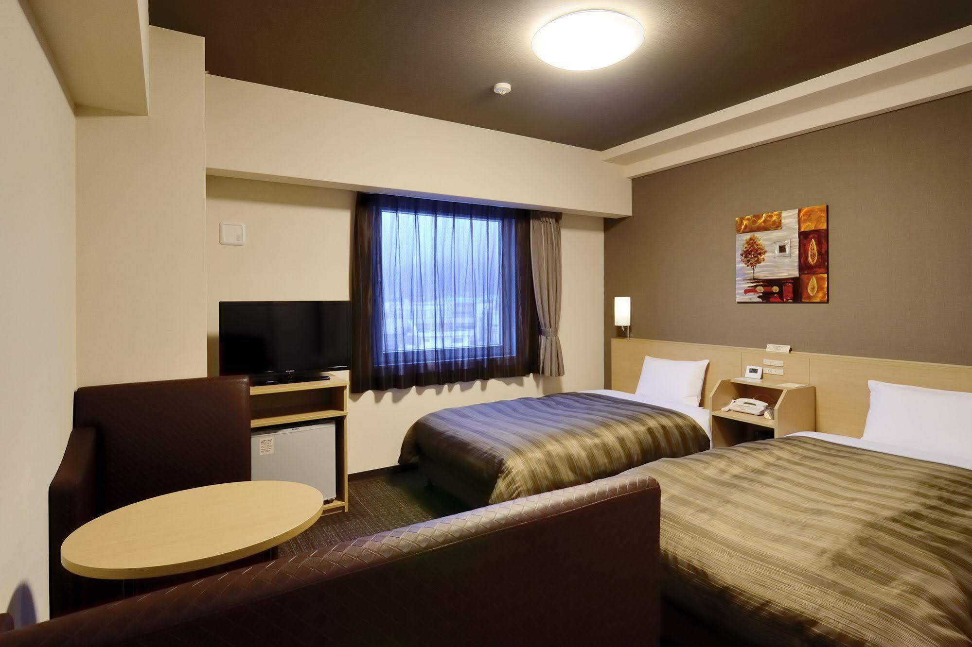 Hotel Route Inn Grand Ueda Ekimae Экстерьер фото